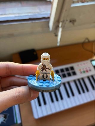 Lego Ninjago Zane con Spinner ORIGINAL.