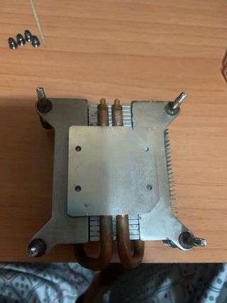 Intel Core 2 Quad Q6600 2.40GHz + Cooler