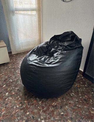 Puf moderno piel sintética negro