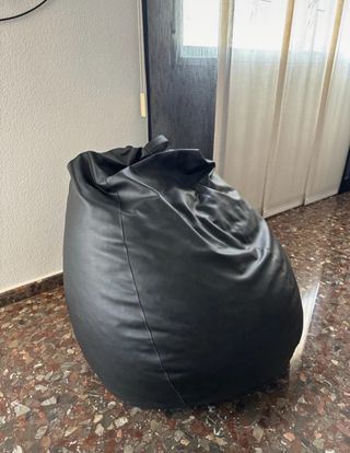 Puf moderno piel sintética negro