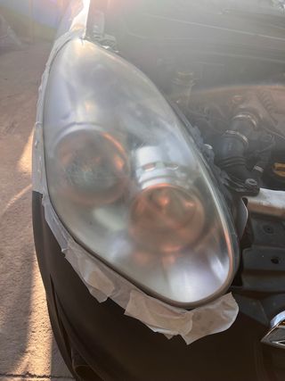 Pulido de faros de coche