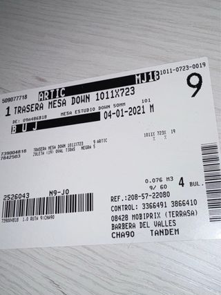 Escritorio moderno blanco y madera