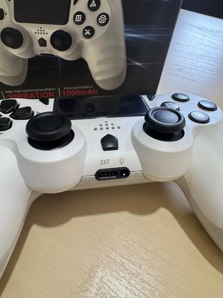 Mando Inalámbrico DYONDER para PS4 Blanco