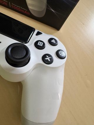 Mando Inalámbrico DYONDER para PS4 Blanco