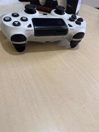 Mando Inalámbrico DYONDER para PS4 Blanco