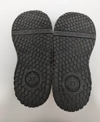 Zapatos negros Pablosky con Velcro t27