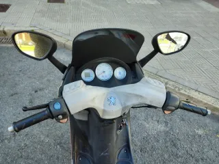Peugeot 50cc Scooter 2006 ITV octubre 2027 38milkm