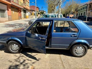 Volkswagen Golf “Rabbit” mk1 (caja 1)1980 MONOFARO