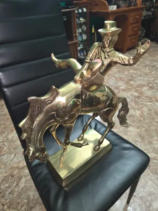 Figura Bronce Jinete Rodeo Grande 11k