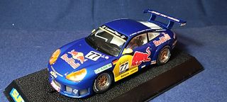 Superslot Porsche 911 GT3 Red Bull