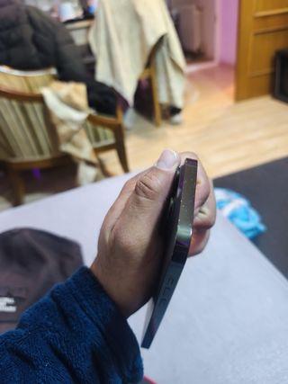 I phone 14 pro max 83% batería 256 gb