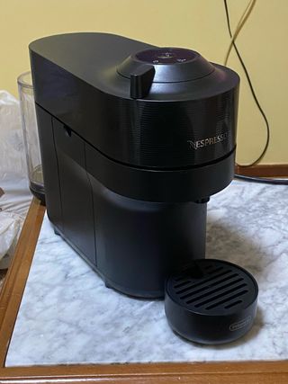 Cafetera Nespresso Vertuo Negra