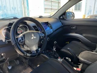 Mitsubishi Outlander 2008