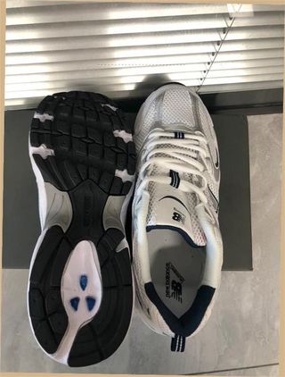New Balance 530 Talla 41.5 Blanco Plata