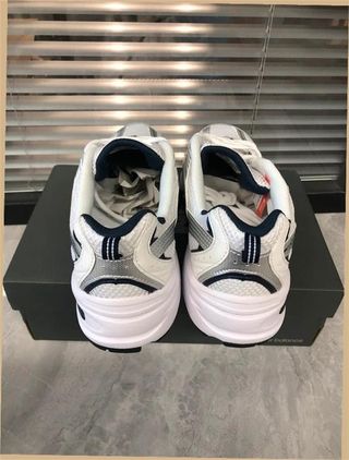 New Balance 530 Talla 41.5 Blanco Plata