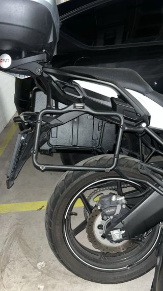 Baúl maletas Moto Lateral central Givi/Kappa 48L
