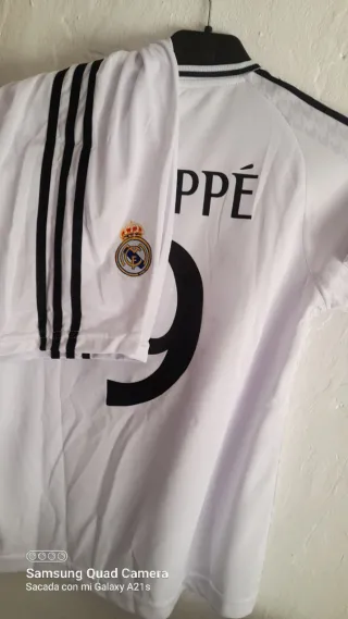 Camiseta Adidas Mbappé 9 Blanca