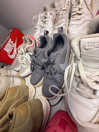 Lote 9 Pares Sapatos Nike 37.5