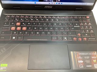 pc portatil msi crosshair a16 hx d8wgkg