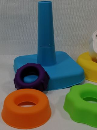 Juguete didáctico aros apilable de colores