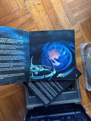 Star Trek Deep Space Nine Vol. 1 6 DVD + 1 CD-ROM