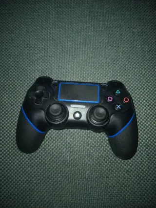 Ps4 URGENTE  MAS 2 MANDOS