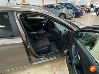 Hyundai i30 1.5 DPI Essence