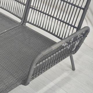 Set di mobili da giardino in rattan 3 pezzi, salotto esterno con divano a 2 posti, chaise longue con cuscini e tavolino con piano in vetro, set da giardino per patio, grigio chiaro