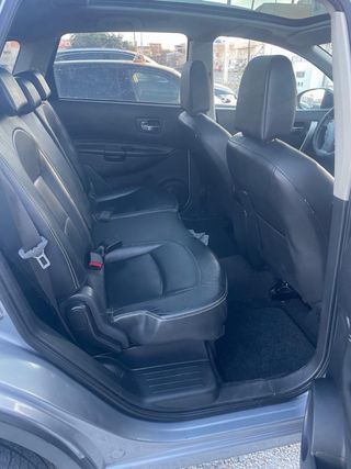 Nissan Qashqai+2 2012