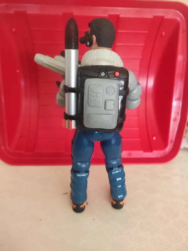 Muñeco Action Man con arma