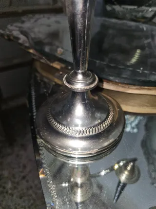 Coppia di candelabri argentati