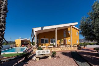 Chalet en venta en Orihuela ciudad en Orihuela