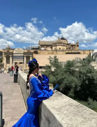 Traje de flamenca azul marino