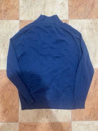 Jersey azul con cremallera