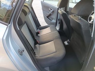 Volkswagen Polo 2012 TDi 75CV ¡¡MANTENIDO 100%!!