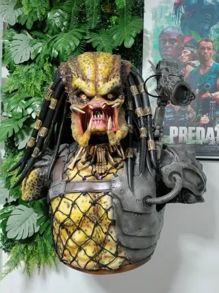 Busto Predator