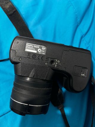 Cámara Fujifilm FinePix S4230