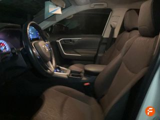 Toyota Rav4 2.5l 220H Business 4WD