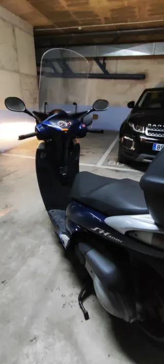Honda SH300i Maxi Scooter Azul