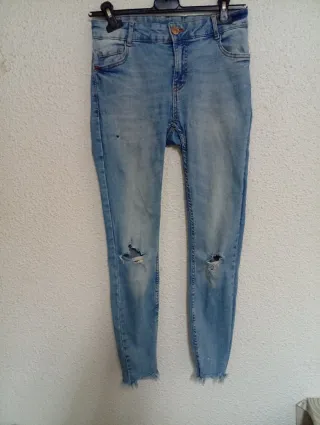 Vaqueros FB Sister desgastados talla 38