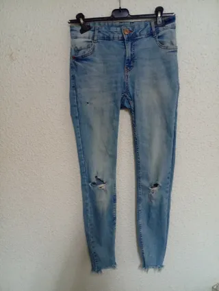 Vaqueros FB Sister desgastados talla 38