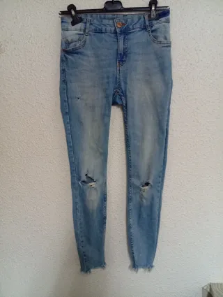 Vaqueros FB Sister desgastados talla 38