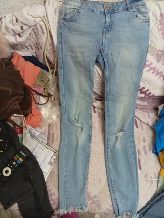 Vaqueros FB Sister desgastados talla 38