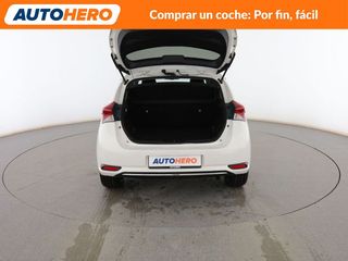 Toyota Auris 1.8 Hybrid Business