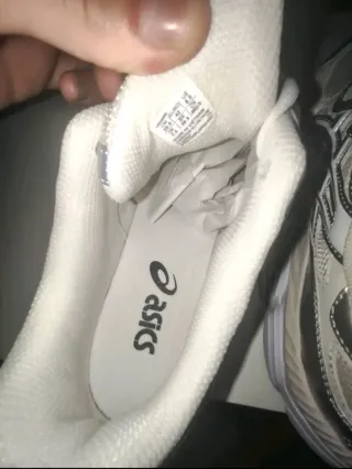 Zapatillas Asics Gel Blancas y Grises