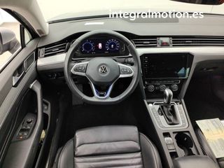 Volkswagen Passat Variant 1.4 TSI DSG6 GTE Business 5d