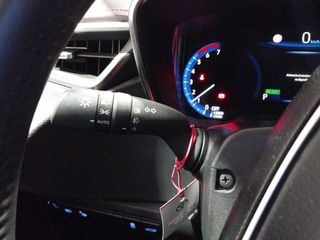 Toyota Corolla 1.8 125H STYLE E-CVT TOURING SPORT