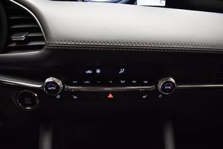 Mazda 3 2.5 E-SKYACT-G EXCLUSIVE-LINE AUTO 140CV 5P