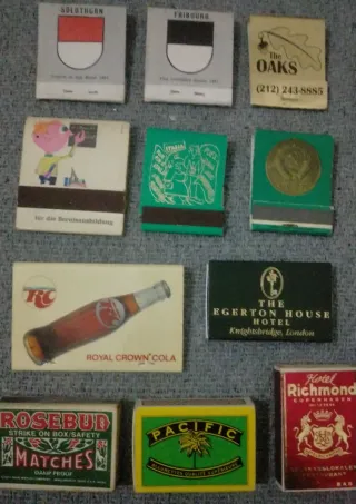 Scatole di fiammiferi antichi, alcune straniere