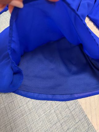 Blusa azul eléctrico manga larga semi transparente